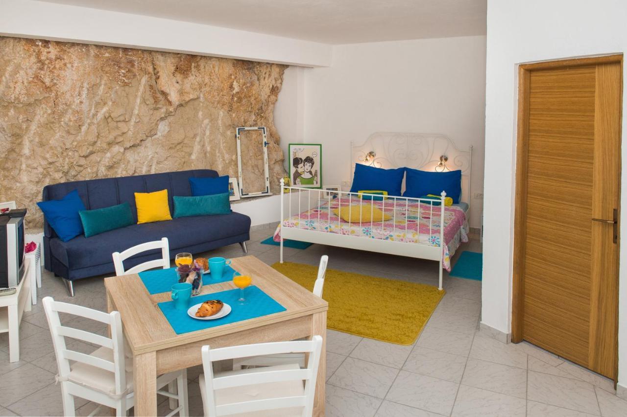 Apartmani Stine Donji Okrug  Exterior photo